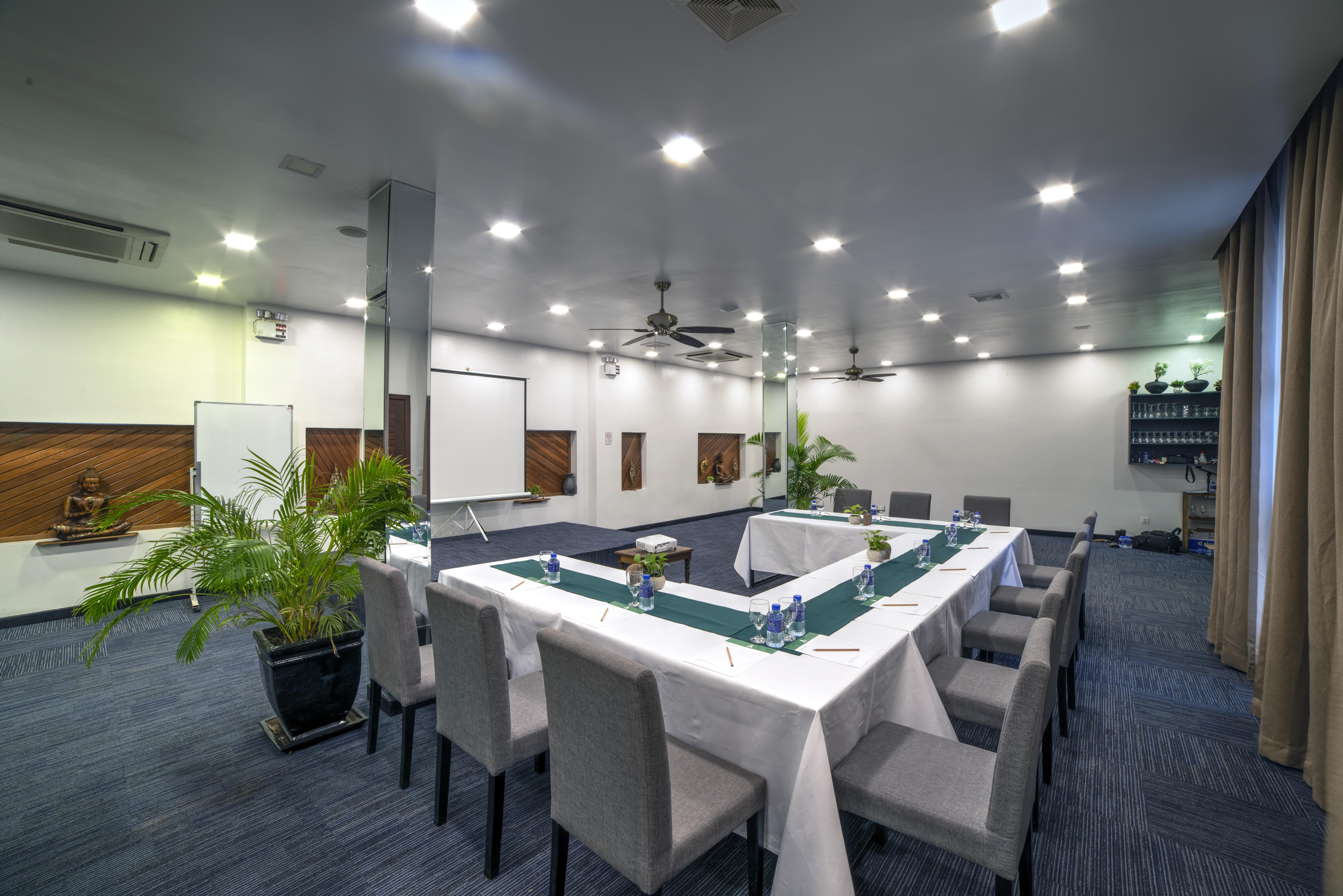 阿玛塔克登陆黄金酒店 酒店 4*